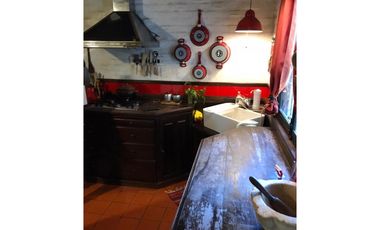 VENDO CASA EN BARIO YERBAL - POSADAS Mnes.