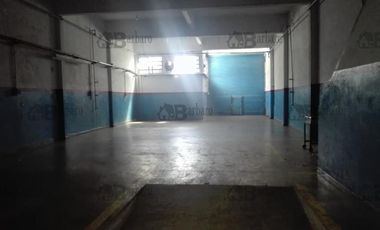 BARBARO ALQUILA GALPON EN VILLA LYNCH SALIDA A DOS CALLES