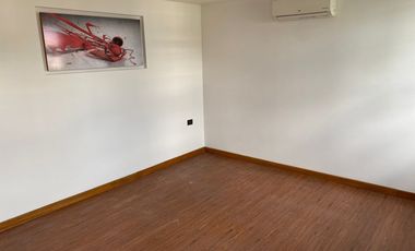 oficina en arriendo en alamos. Cod A5509
