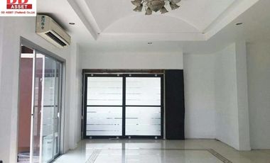 ขายบ้านเดี่ยว หมู่บ้าน KC การ์เด้นท์โฮม นิมิตใหม่ซอย 40 บ้านหลังใหญ่ มีความเป็นส่วนตัว มีพื้นที่บริเวณสวนรอบบ้าน