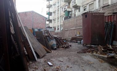FERNANDEZ POEPPEL Vende Terreno Urbano Centrico 334 m2 Capital