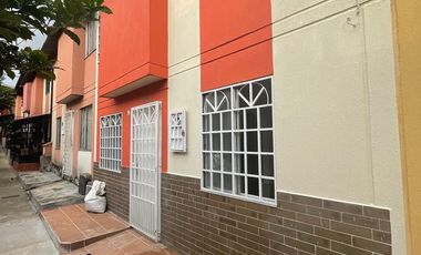 VENTA CASA VILLAS DE NAVARRA. Cod V9000
