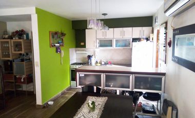 Excelente Triplex 4 amb en Venta Villa Sarmiento