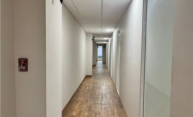 SE ALQUILA OFICINA EN OBARRIO, OPORTUNIDAD!