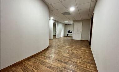 SE ALQUILA OFICINA EN OBARRIO, OPORTUNIDAD!