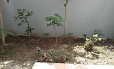 Rumah 2 Lantai di Laweyan