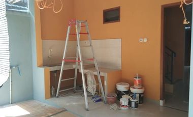 Rumah 2 Lantai di Laweyan