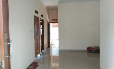 Rumah 2 Lantai di Laweyan
