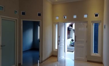 JUAL RUMAH SIAP HUNI MEWAH, MURAH BANYAK PROMO