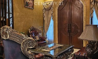 Rumah Mewah Klasik  Siap Huni  Sekejati Bandung