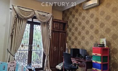 Rumah Mewah Klasik  Siap Huni  Sekejati Bandung