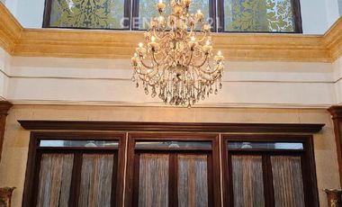 Rumah Mewah Klasik  Siap Huni  Sekejati Bandung