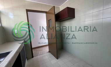 apartamento en arriendo en el poblado. Cod A15875