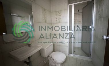 apartamento en arriendo en el poblado. Cod A15875