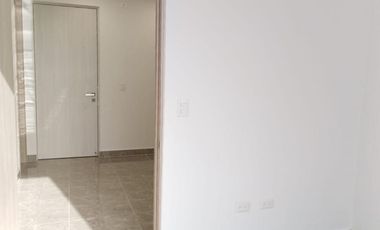 consultorio en arriendo en portal de genoves. Cod A91487