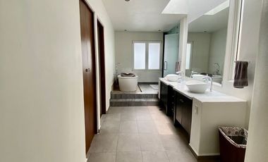 SE VENDE CASA EN FIESOLE INTERLOMAS