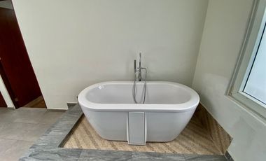 SE VENDE CASA EN FIESOLE INTERLOMAS