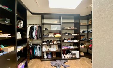 SE VENDE CASA EN FIESOLE INTERLOMAS