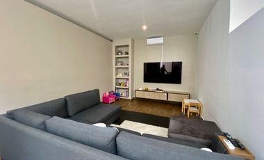 SE VENDE CASA EN FIESOLE INTERLOMAS