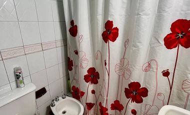 Casa de 4 AMBIENTES ubicada a 150 metros de la calle Figueroa