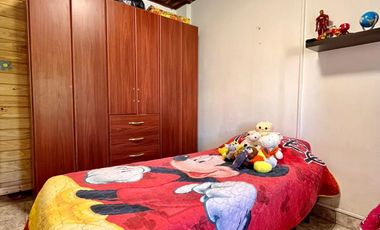 Casa de 4 AMBIENTES ubicada a 150 metros de la calle Figueroa