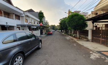 Rumah tua Janur Kuning Residences, Kelapa Gading