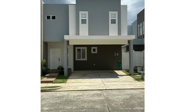 VENTA CASA DUPLEX EN PASEO DEL NORTE BRISAS DEL GOLF PH VICTORIA (6)
