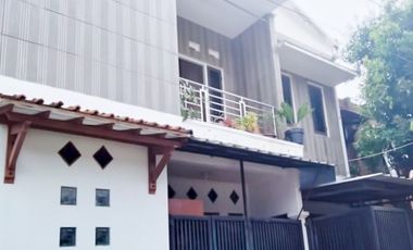 JARANG ADA !! Rumah Asri Furnish Strategis di Jl Pesantren Dekat Indo Grosir , RKM Cimahi. .