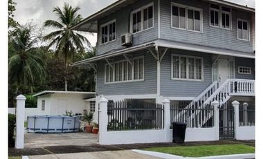 Sea Confiable Vende Casa con cuatro apartamentos en Margarita Colon