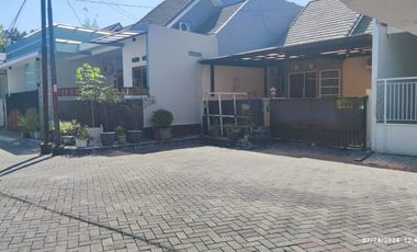 Dijual Rumah Cantik di Gresik Kota Baru Dekat Gress Mall Gresik