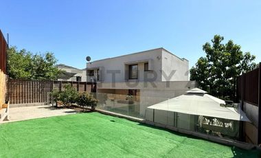 Townhouse en arriendo Casaterra Valle Lo Campino