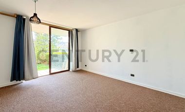 Townhouse en arriendo Casaterra Valle Lo Campino