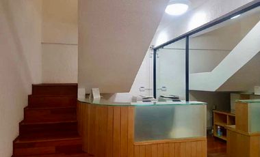 Edificio MODERNO e IMPECABLE para oficinas en Lomas Hipódromo Naucalpan