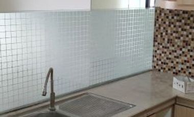 DIJUAL CEPAT !! Apt. Paladian Lantai Rendah Bagus dan Rapih View City , Bisa Nego , Bisa DISEWAKAN