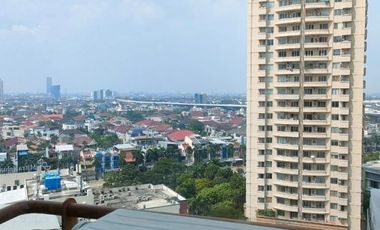 DIJUAL CEPAT !! Apt. Paladian Lantai Rendah Bagus dan Rapih View City , Bisa Nego , Bisa DISEWAKAN