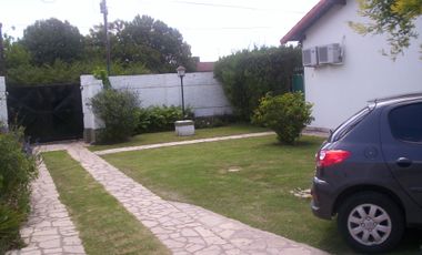 Chalet ubicado a 600 metros de Avenida Hipolito Yrigoyen