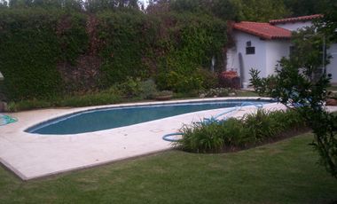Chalet ubicado a 600 metros de Avenida Hipolito Yrigoyen