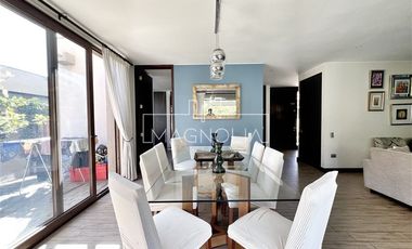 Casa en venta de 4 dorm. 5 baños en Piedra Roja