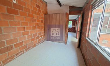 COD. 3493 - SE ARRIENDA CASA - BARRIO: SAN JORGE