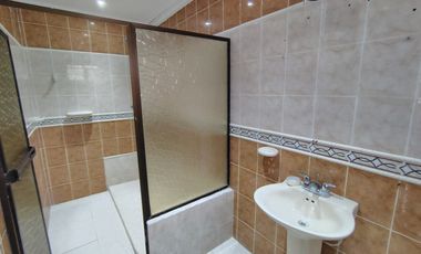 casa en arriendo/venta en floresta. Cod A93095