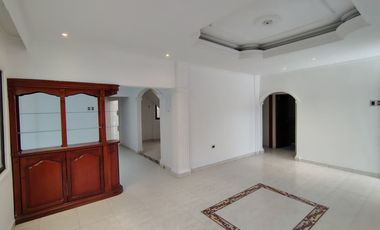 casa en arriendo/venta en floresta. Cod A93095
