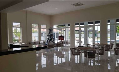 Venta de espectacular Casa Esquinera Modelo Iris  en Etapa Brisana Urb. Casalaguna/A 5 minutos del Riocentro Dorado.