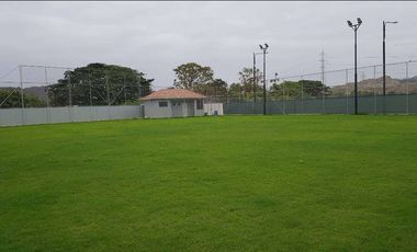 Venta de espectacular Casa Esquinera Modelo Iris  en Etapa Brisana Urb. Casalaguna/A 5 minutos del Riocentro Dorado.
