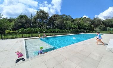 apartamento en arriendo en c.r fontana campestre piso 7. Cod A13926