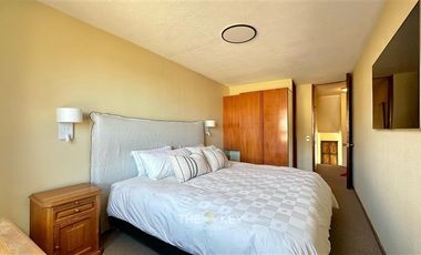 Departamento en venta de 3 dorm. en Lo Barnechea