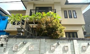 Rumah 2Lt, Hoek, View Bagus, Prmhn di Penatih Denpasar Timur