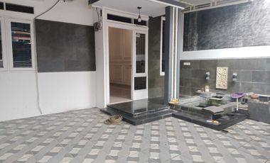 Rumah SHM 1 Lantai 17 Mnt ke Pintu Tol Jatiwarna 1 Hadap Timur J-39597