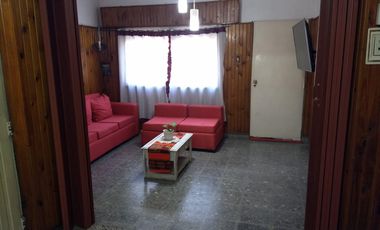Venta Casa 3 ambientes Villa Luzuriaga