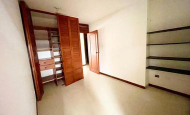 apartamento en arriendo en el peñón. Cod A7319