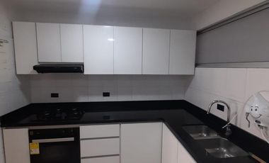 apartamento en venta en edf pietra santa. Cod V2291